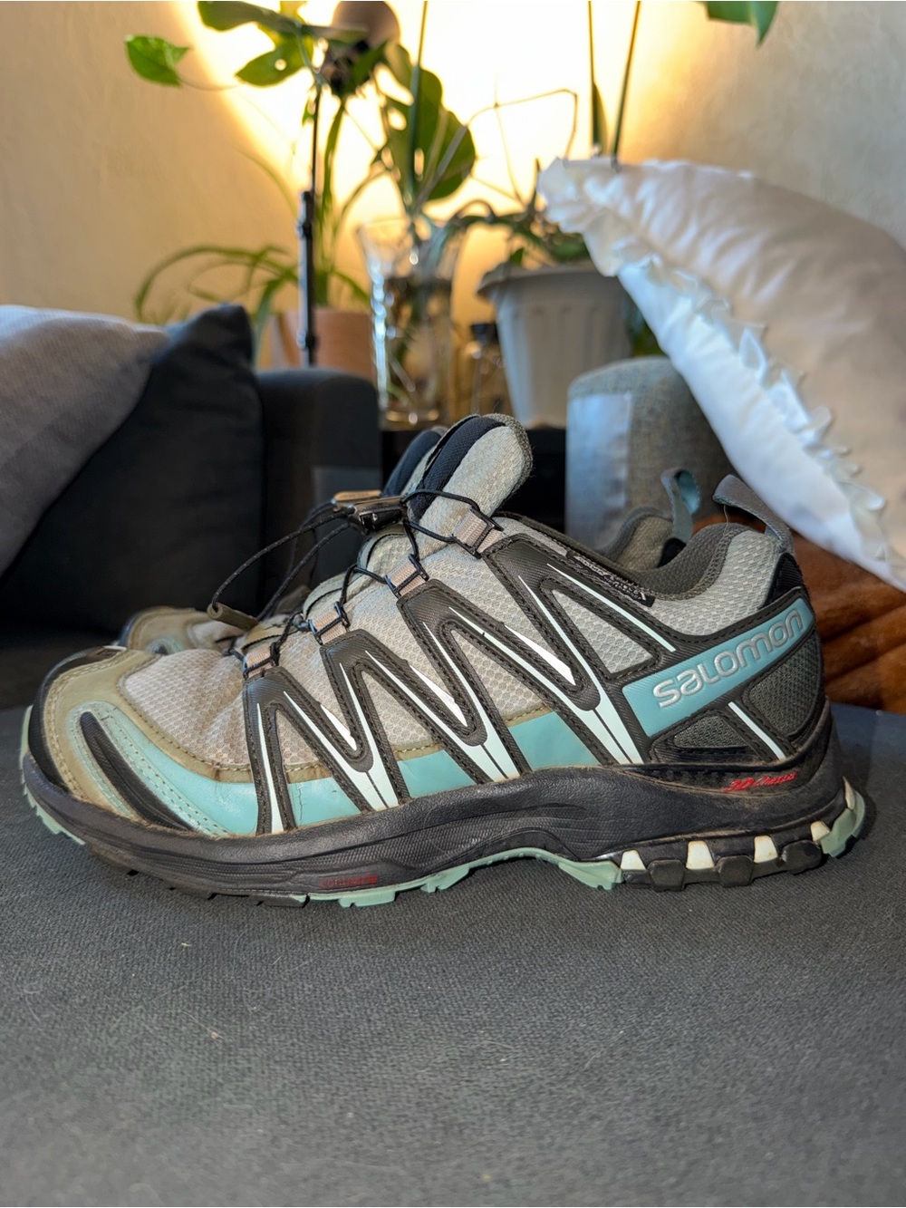 Solomon 3D Chassis Woman’s Shoes Size 8.5 Outdoor Walking Hiking XA Pro